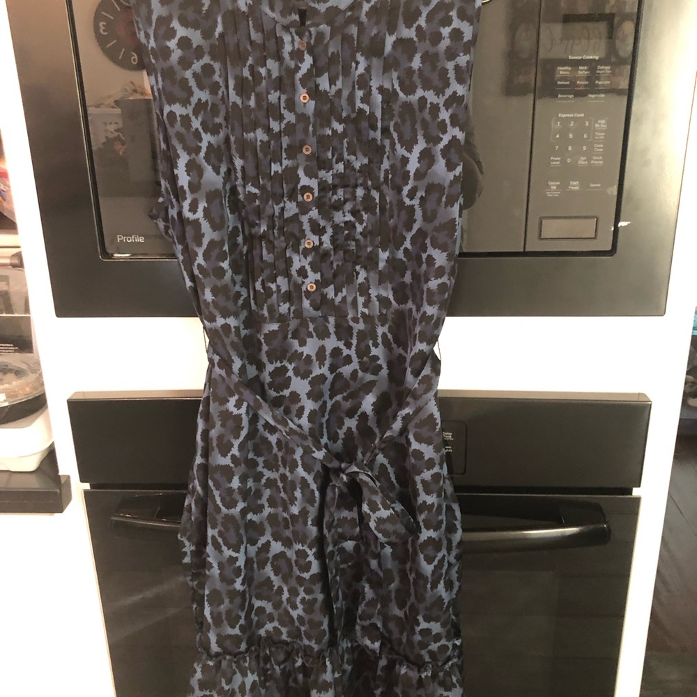Navy animal print sleeveless dress